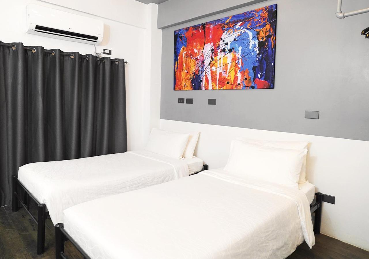 Mystay Hotel Bgc West Макати Экстерьер фото