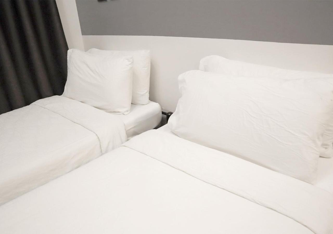 Mystay Hotel Bgc West Макати Экстерьер фото